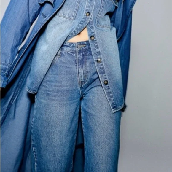 Billie Mid Rise Straight Leg Blue Jeans - Picture 11 of 16